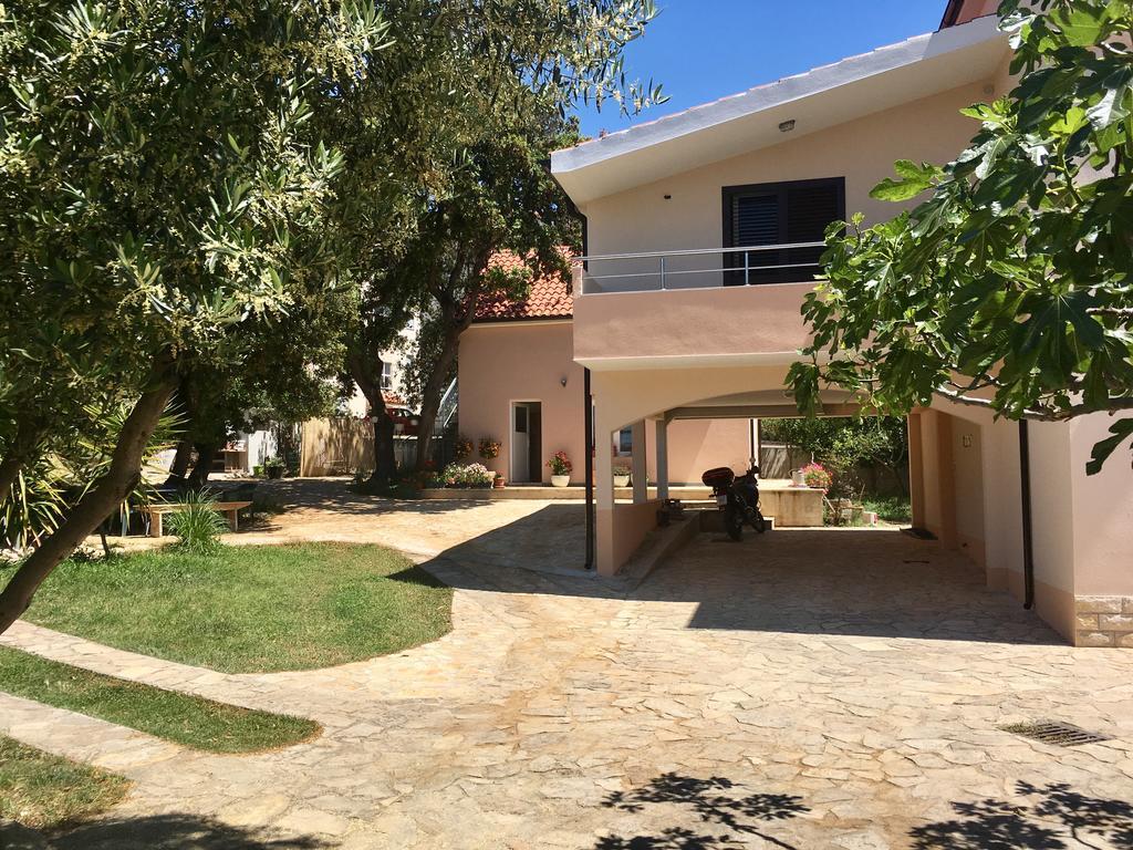 Apartments Lilly Zaboric Luaran gambar